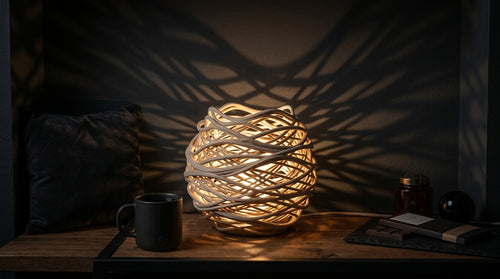 Crest Lamp